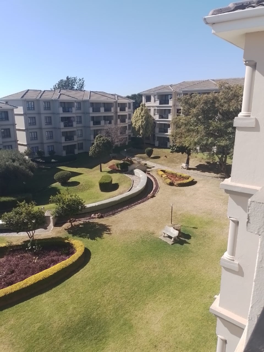 2 Bedroom Property for Sale in Noordwyk Gauteng