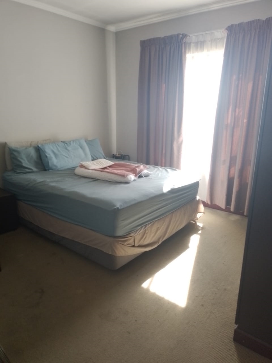 2 Bedroom Property for Sale in Noordwyk Gauteng