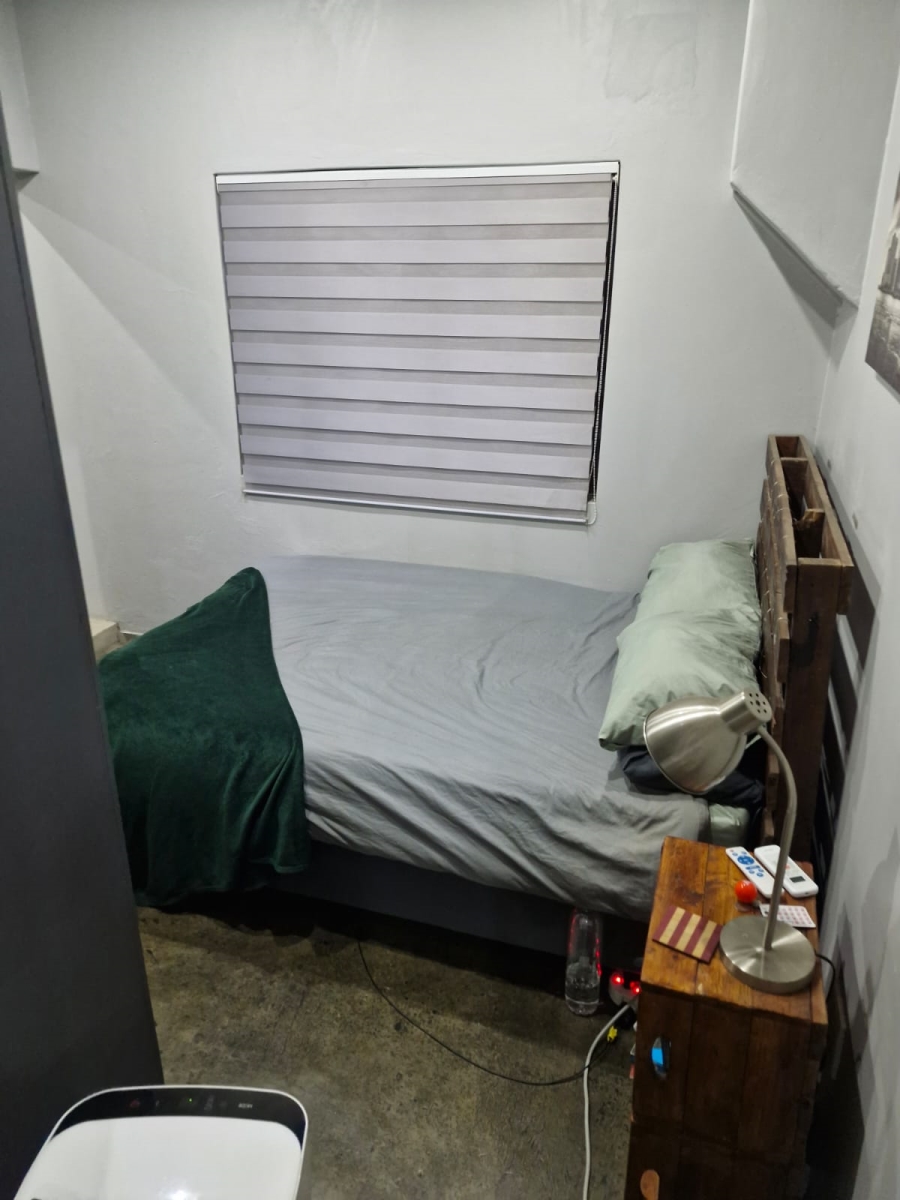 To Let 1 Bedroom Property for Rent in Moregloed Gauteng