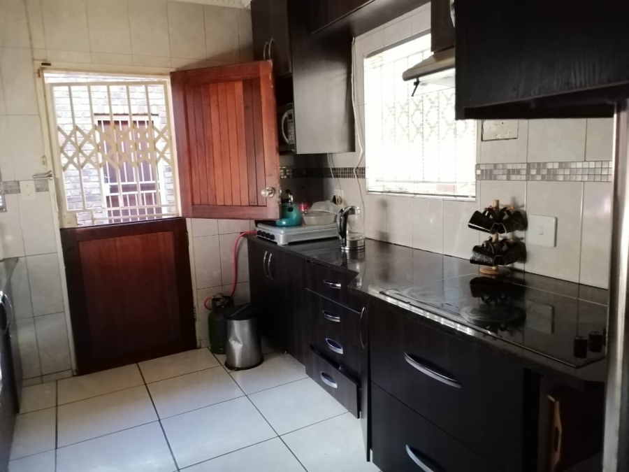 4 Bedroom Property for Sale in Theresa Park Gauteng