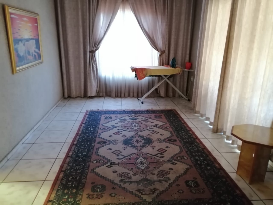 4 Bedroom Property for Sale in Theresa Park Gauteng