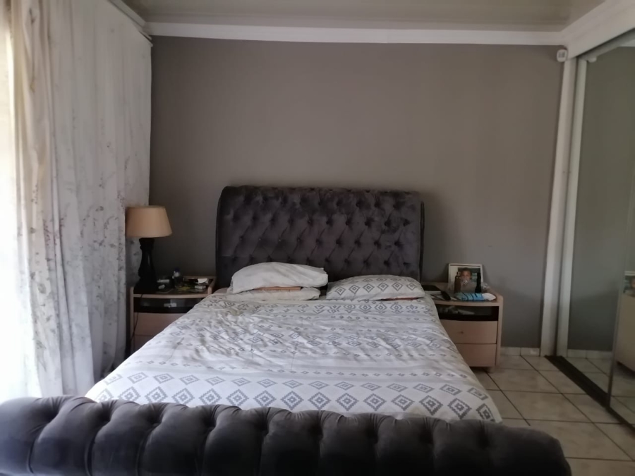 4 Bedroom Property for Sale in Theresa Park Gauteng