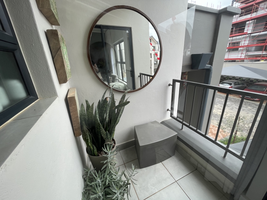 To Let 1 Bedroom Property for Rent in Waterfall Gauteng