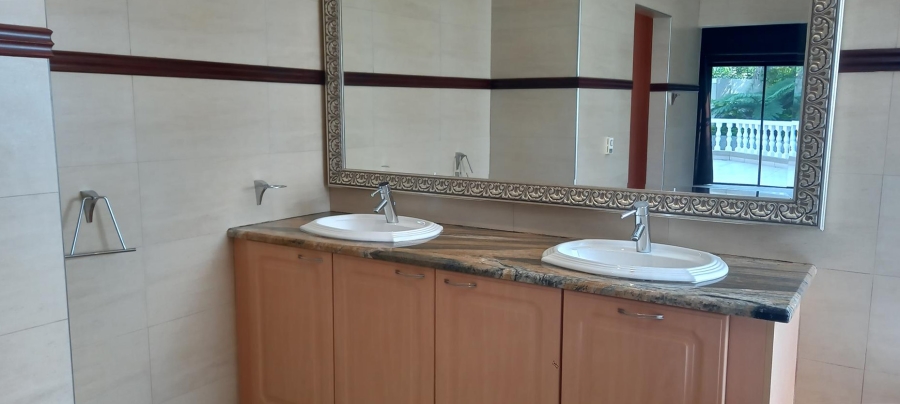 4 Bedroom Property for Sale in Bryanston Gauteng