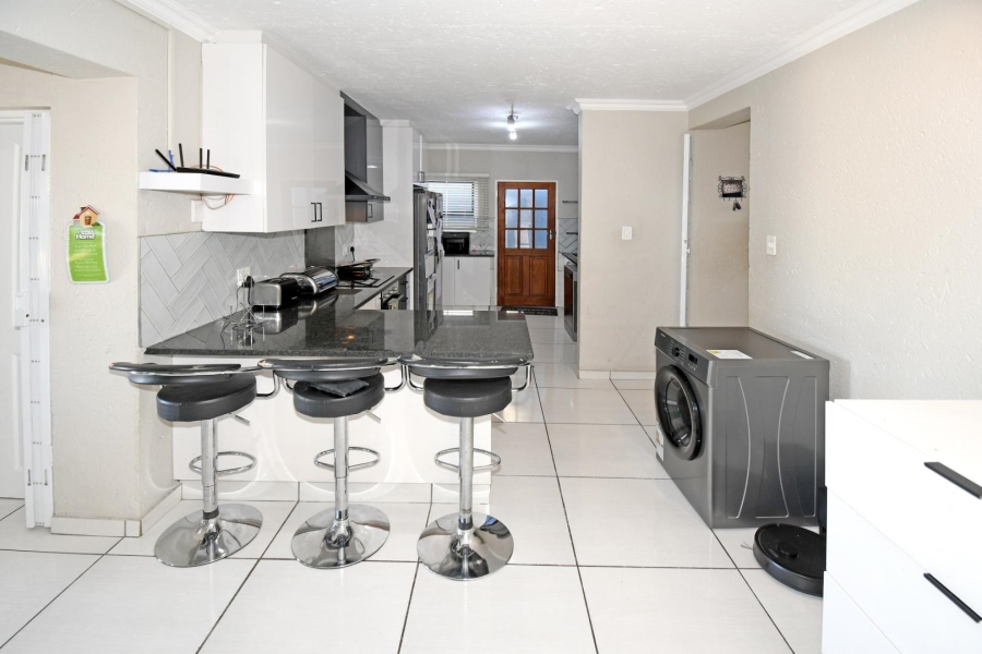 3 Bedroom Property for Sale in Paulshof Gauteng