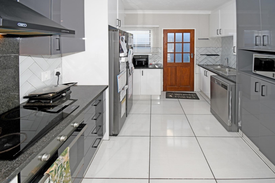 3 Bedroom Property for Sale in Paulshof Gauteng