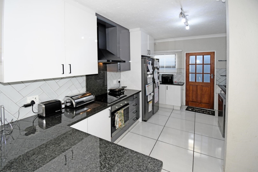 3 Bedroom Property for Sale in Paulshof Gauteng
