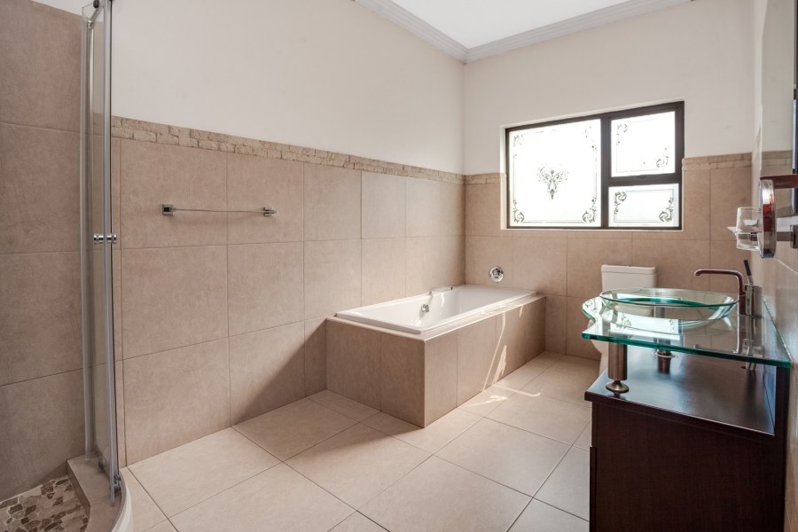 4 Bedroom Property for Sale in Bryanston Gauteng