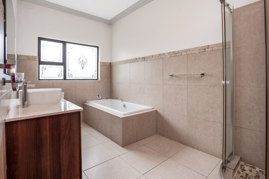 4 Bedroom Property for Sale in Bryanston Gauteng