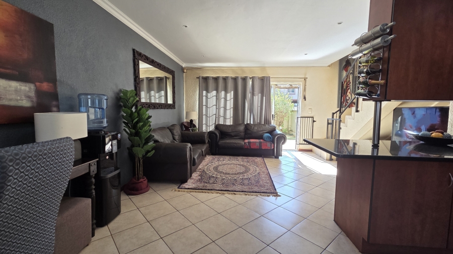 3 Bedroom Property for Sale in Annlin Gauteng