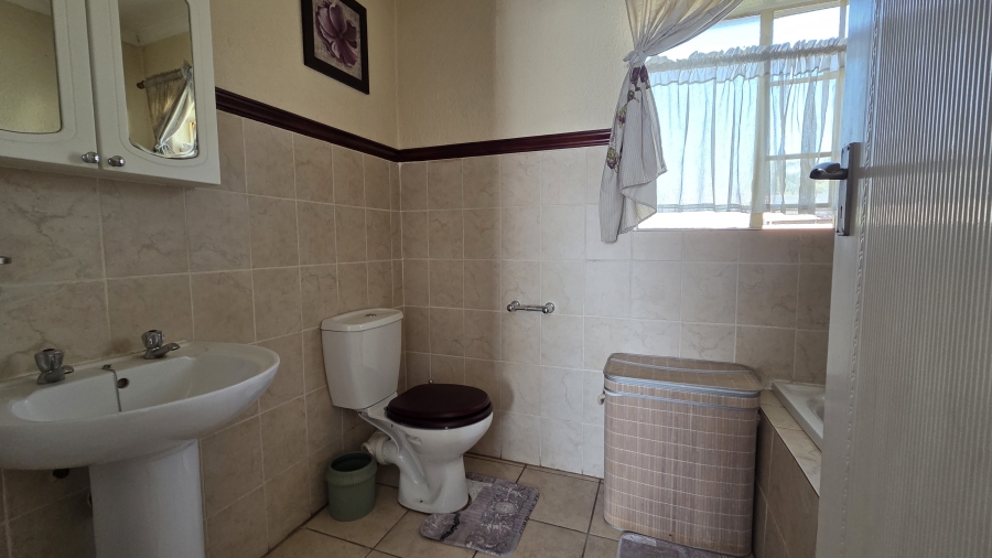 3 Bedroom Property for Sale in Annlin Gauteng