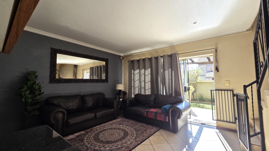3 Bedroom Property for Sale in Annlin Gauteng