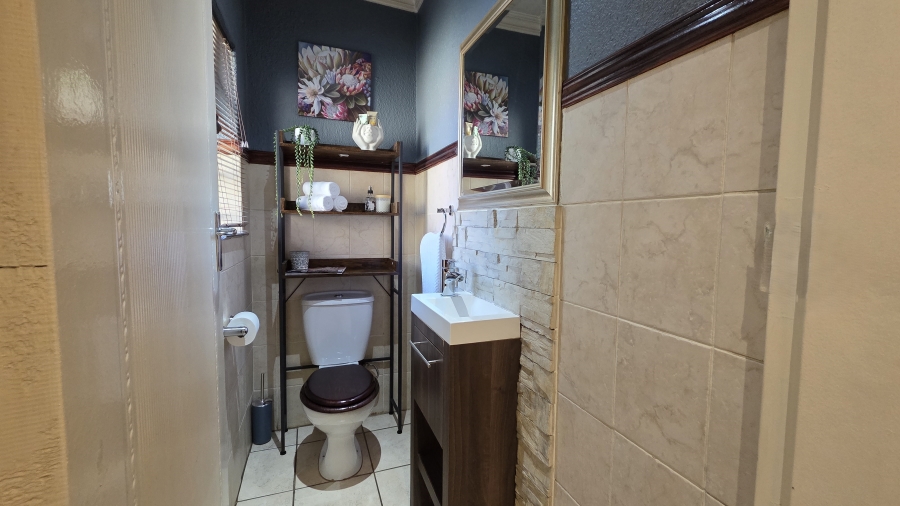 3 Bedroom Property for Sale in Annlin Gauteng