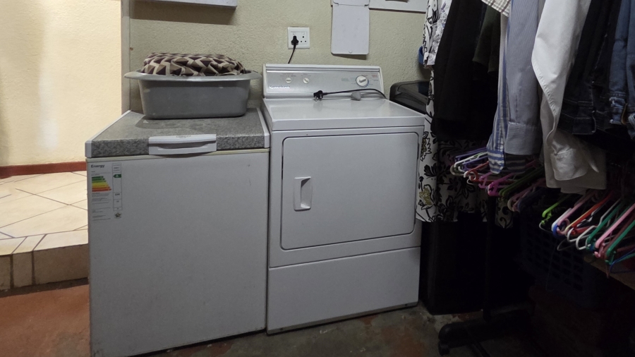 3 Bedroom Property for Sale in Annlin Gauteng