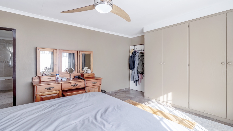 3 Bedroom Property for Sale in Florauna Gauteng
