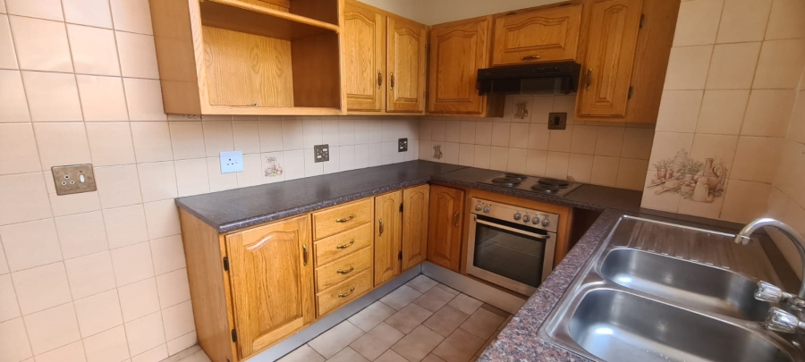 To Let 3 Bedroom Property for Rent in Rietfontein Gauteng