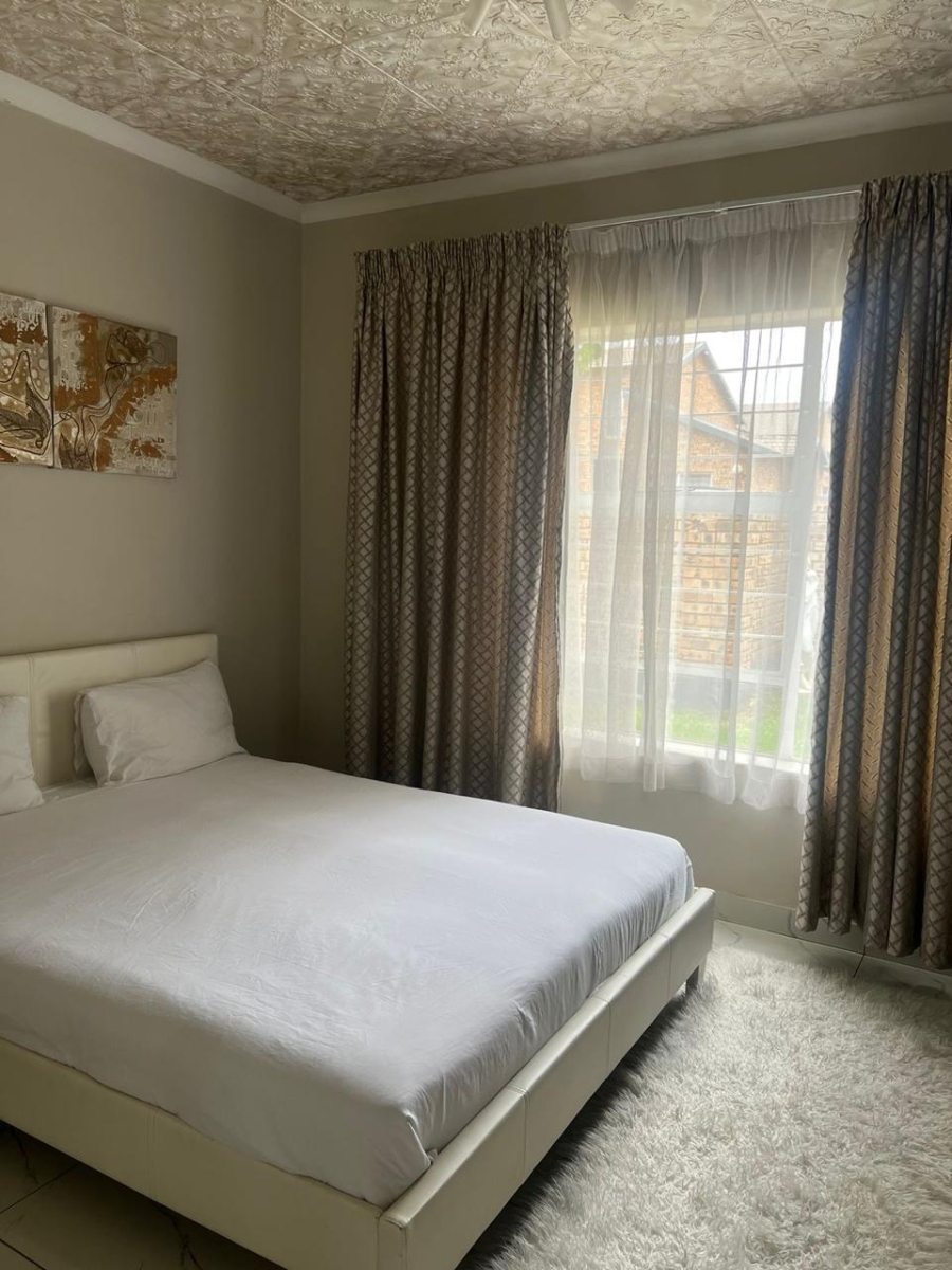 To Let 2 Bedroom Property for Rent in Honeydew Gauteng