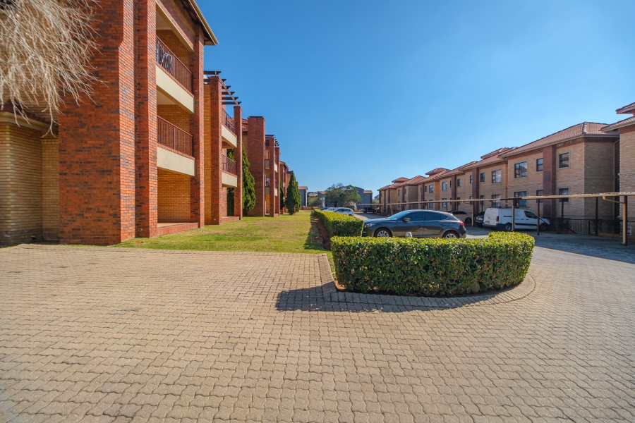 2 Bedroom Property for Sale in Honeydew Grove Gauteng