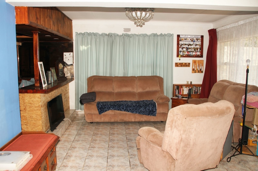4 Bedroom Property for Sale in Brackendowns Gauteng