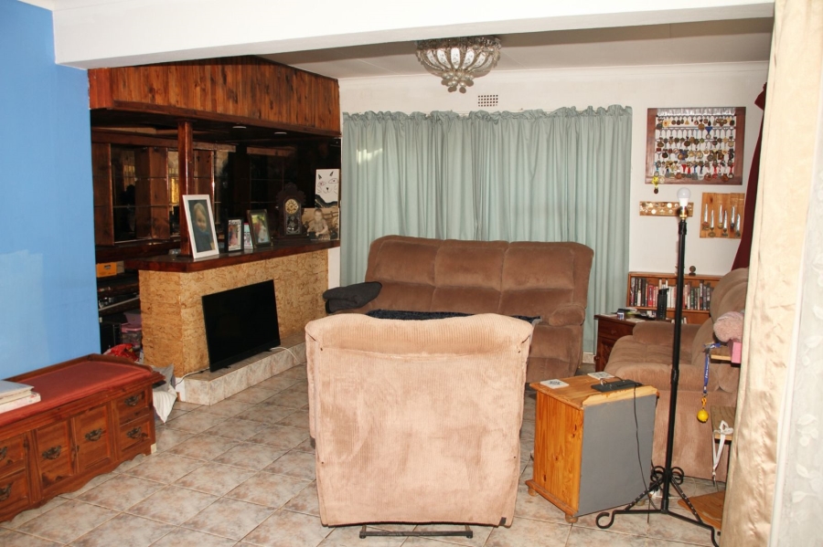 4 Bedroom Property for Sale in Brackendowns Gauteng