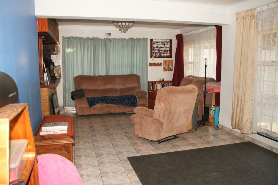 4 Bedroom Property for Sale in Brackendowns Gauteng