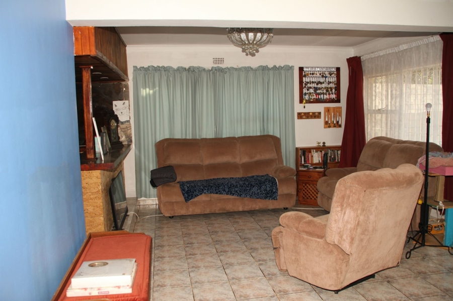 4 Bedroom Property for Sale in Brackendowns Gauteng