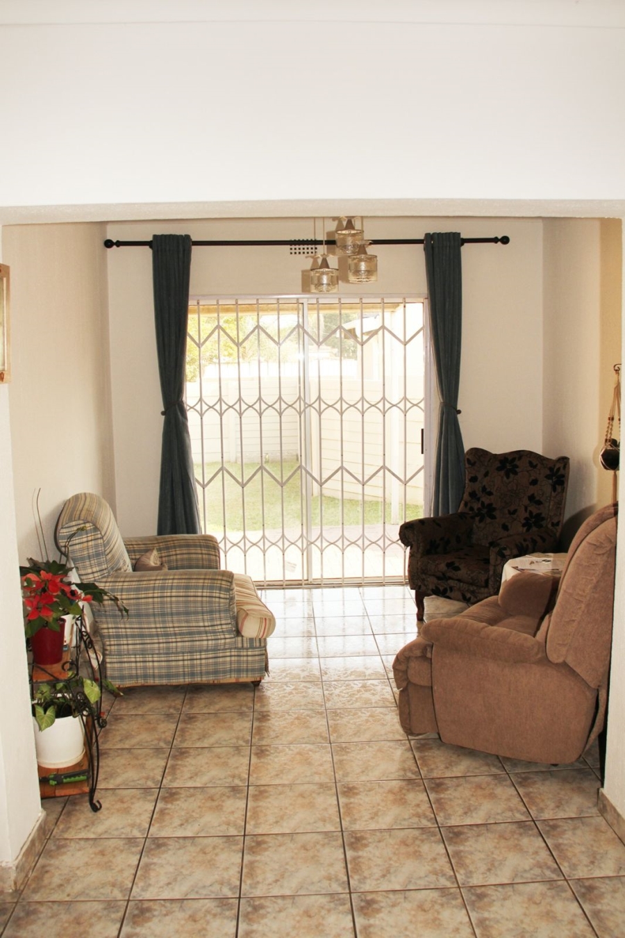 4 Bedroom Property for Sale in Brackendowns Gauteng