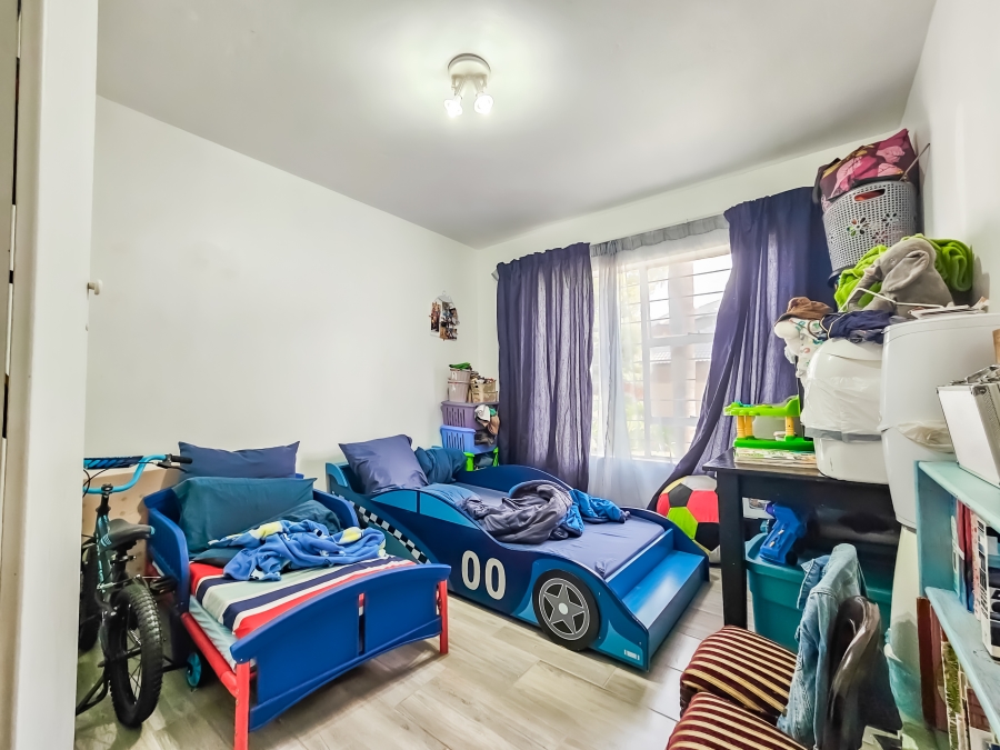 To Let 3 Bedroom Property for Rent in Faerie Glen Gauteng