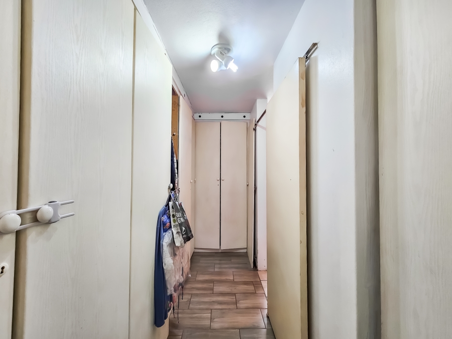 To Let 3 Bedroom Property for Rent in Faerie Glen Gauteng