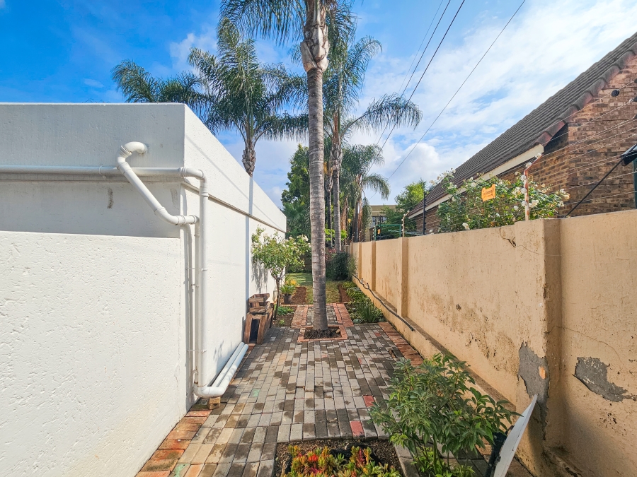 To Let 3 Bedroom Property for Rent in Faerie Glen Gauteng