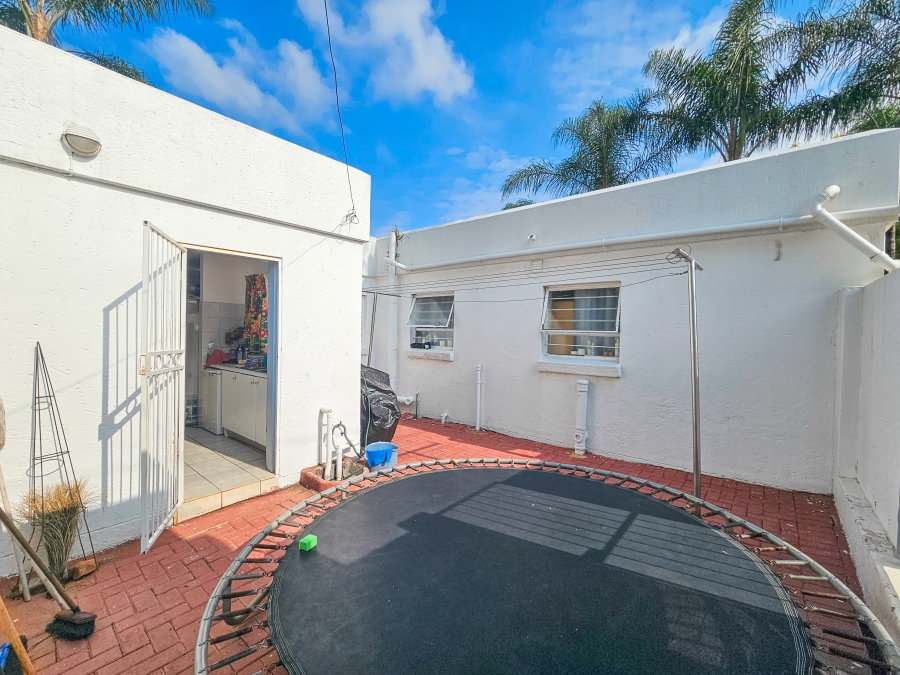 To Let 3 Bedroom Property for Rent in Faerie Glen Gauteng
