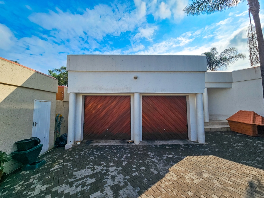 To Let 3 Bedroom Property for Rent in Faerie Glen Gauteng