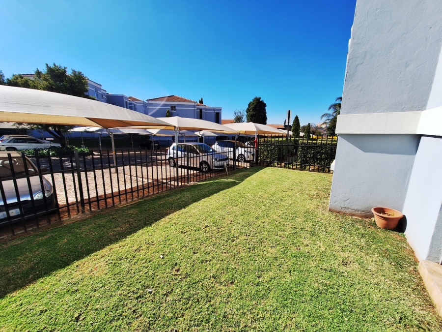 2 Bedroom Property for Sale in Northcliff Gauteng