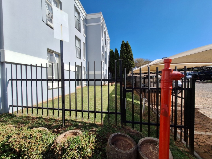 2 Bedroom Property for Sale in Northcliff Gauteng