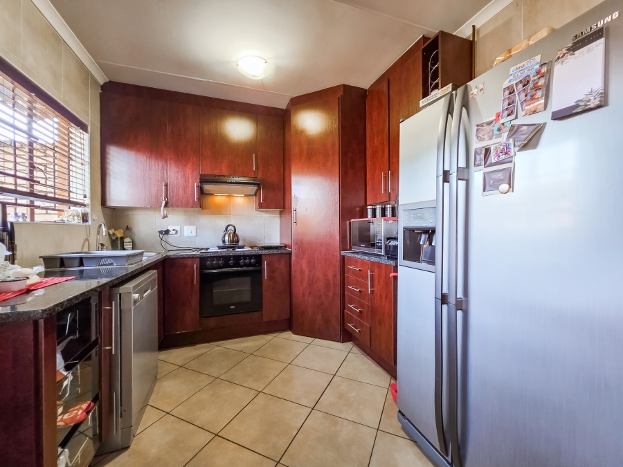 To Let 3 Bedroom Property for Rent in Equestria Gauteng