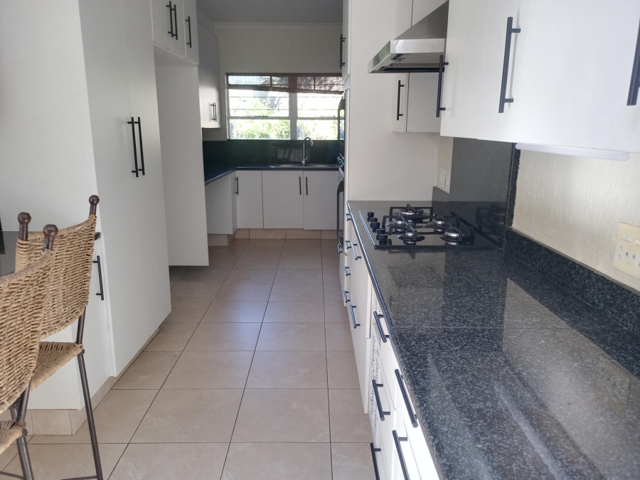 To Let 3 Bedroom Property for Rent in Sandown Gauteng