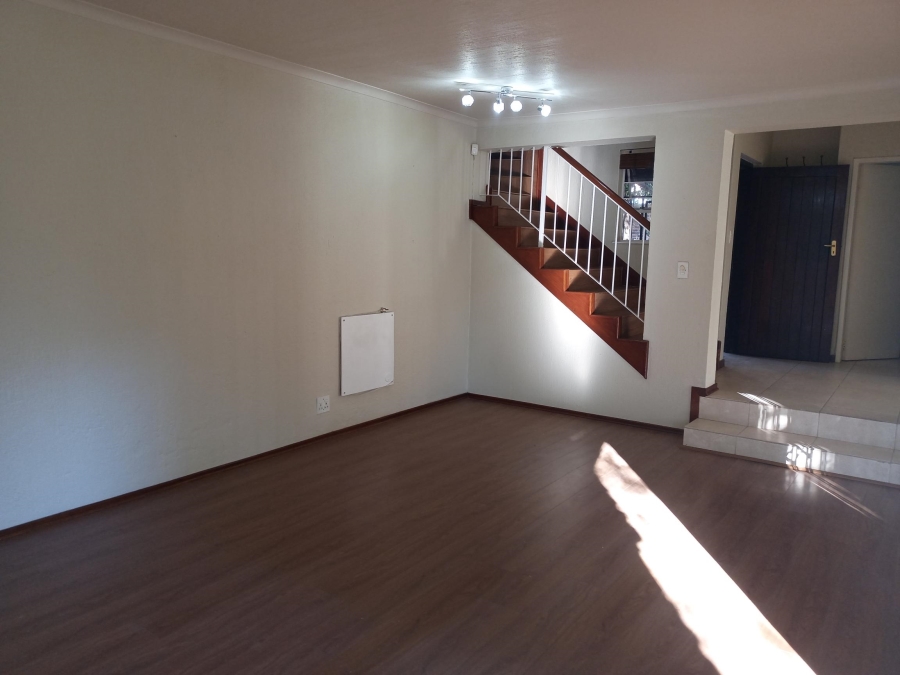 To Let 3 Bedroom Property for Rent in Sandown Gauteng