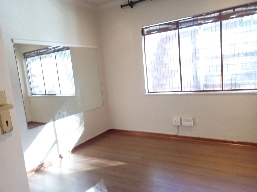 To Let 3 Bedroom Property for Rent in Sandown Gauteng