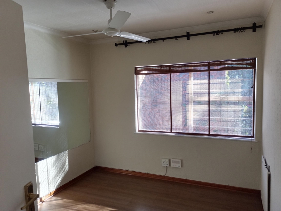 To Let 3 Bedroom Property for Rent in Sandown Gauteng