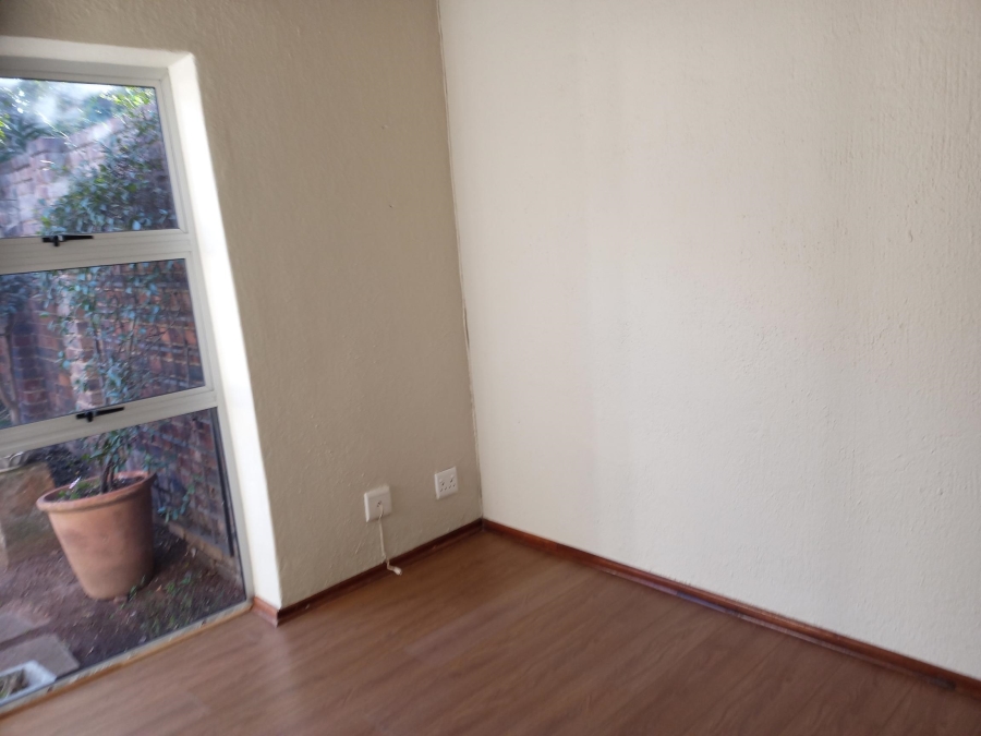 To Let 3 Bedroom Property for Rent in Sandown Gauteng