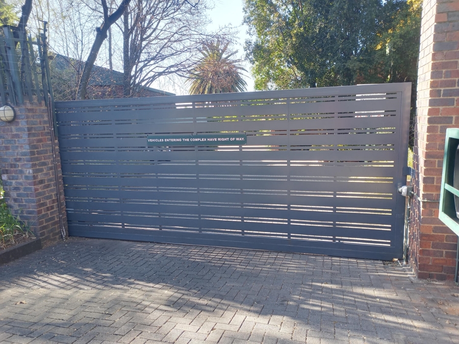 To Let 3 Bedroom Property for Rent in Sandown Gauteng
