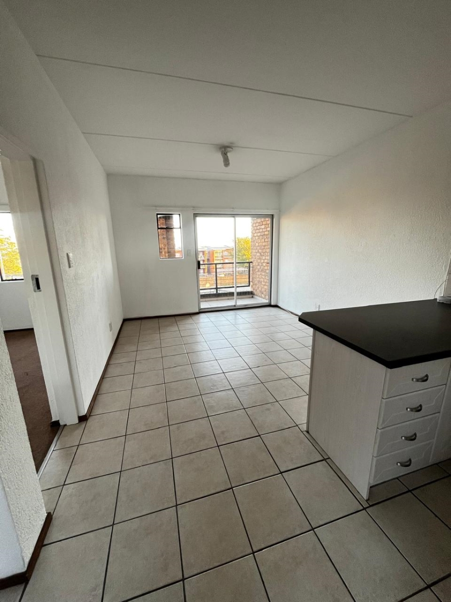 1 Bedroom Property for Sale in Halfway Gardens Gauteng