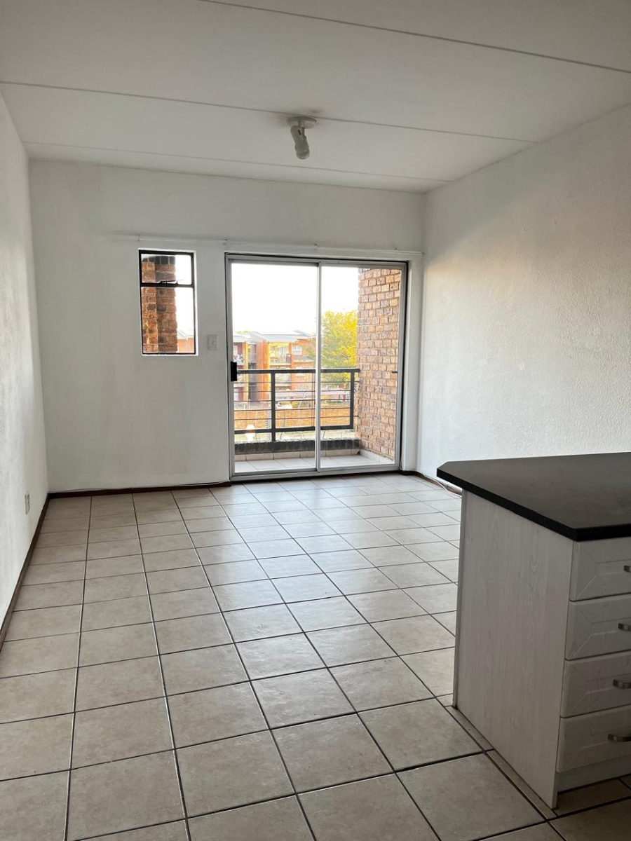 1 Bedroom Property for Sale in Halfway Gardens Gauteng
