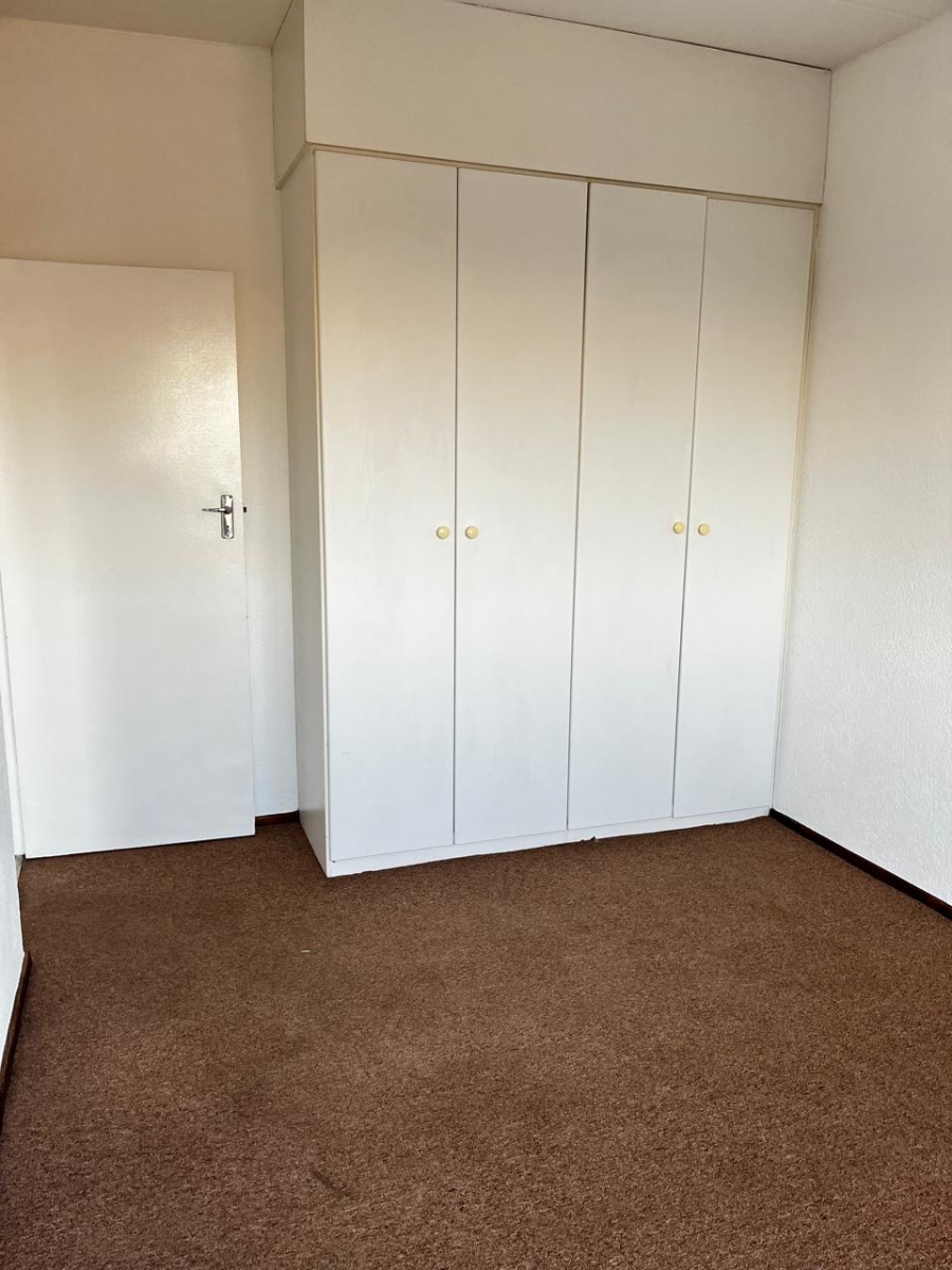 1 Bedroom Property for Sale in Halfway Gardens Gauteng