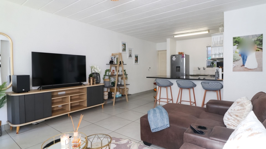 2 Bedroom Property for Sale in Morningside Gauteng
