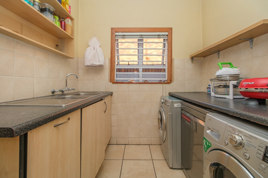 3 Bedroom Property for Sale in Sandown Gauteng