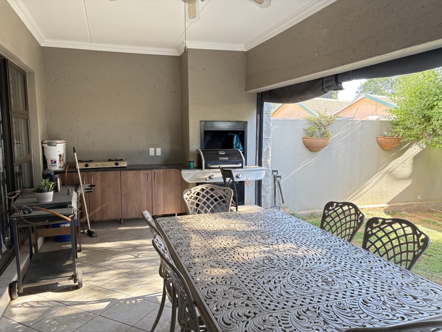 3 Bedroom Property for Sale in Fairland Gauteng