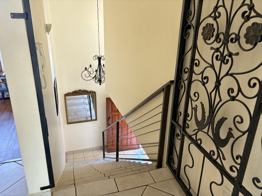 3 Bedroom Property for Sale in Fairland Gauteng