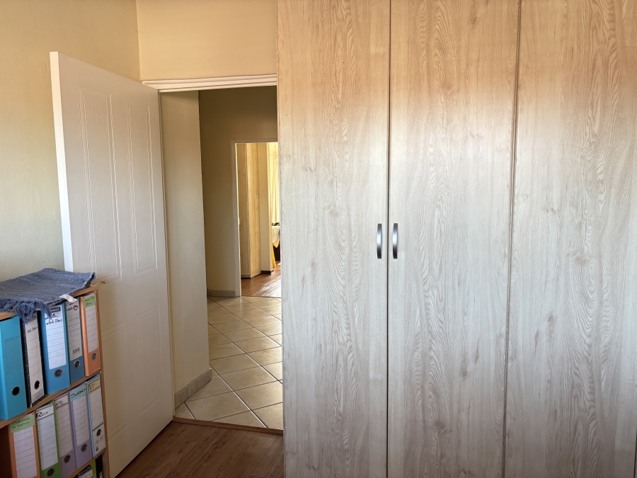 3 Bedroom Property for Sale in Fairland Gauteng
