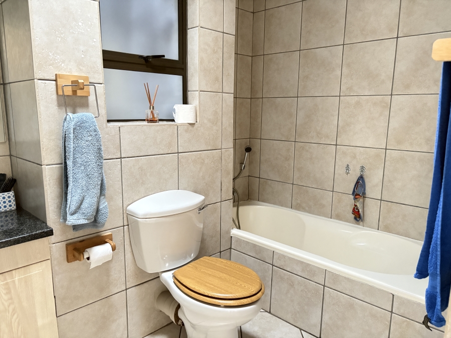 3 Bedroom Property for Sale in Fairland Gauteng